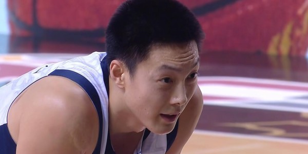 皇冠体育官方网站-不打了！上海最强“核武”被曝因伤缺阵，至少输广东队20分以上？
